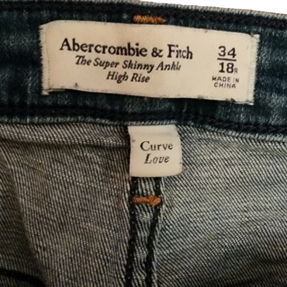 5/50% ladies Abercrombie skinny jeans - Picture 2 of 3